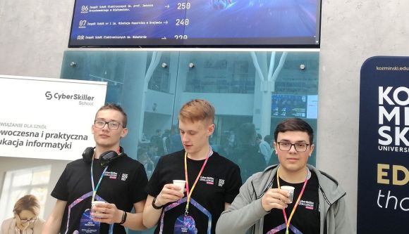 SUKCES INFORMATYKÓW - 3. miejsce w finale konkursu CyberSkiller Challenge