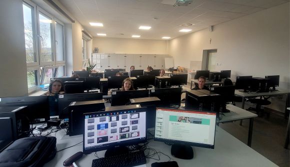 Kurs: Grafika menadżerska i prezentacyjna